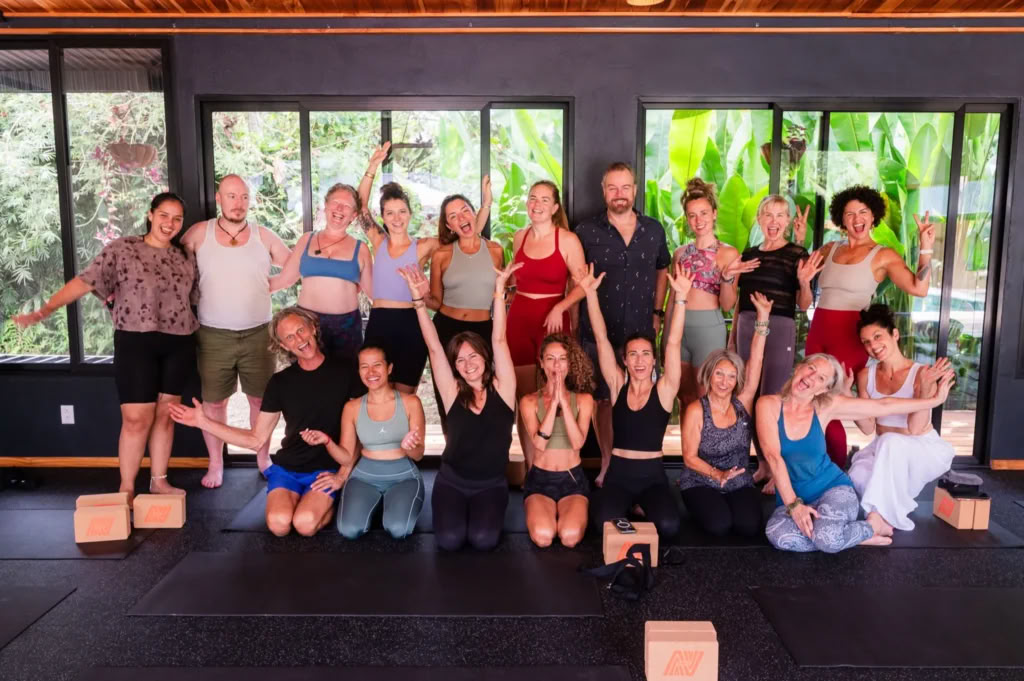 Holosomatisk andningsövning och yogarestart i Costa Rica i oktober