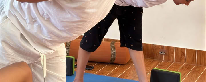 500-timmars yogalärarutbildning i Rishikesh