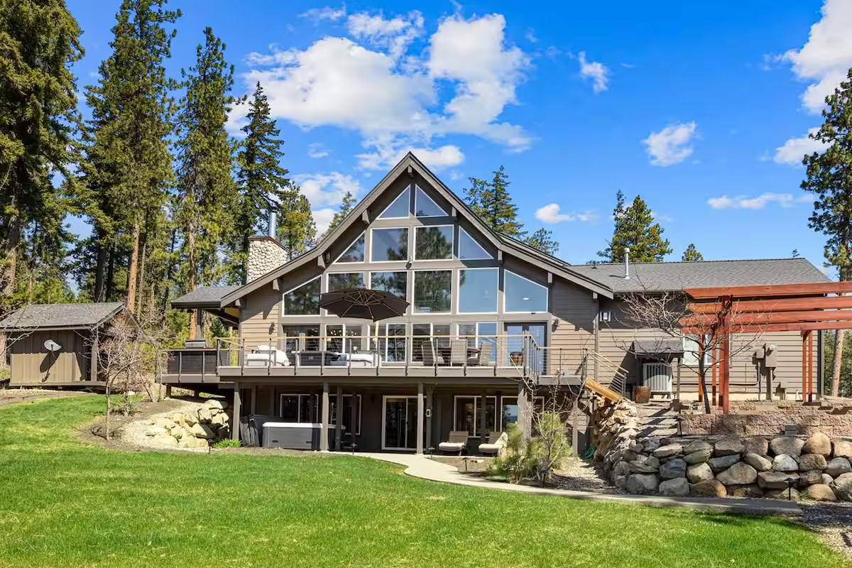 Yoga-, vandrings- och pickleballretreat vid Cascades