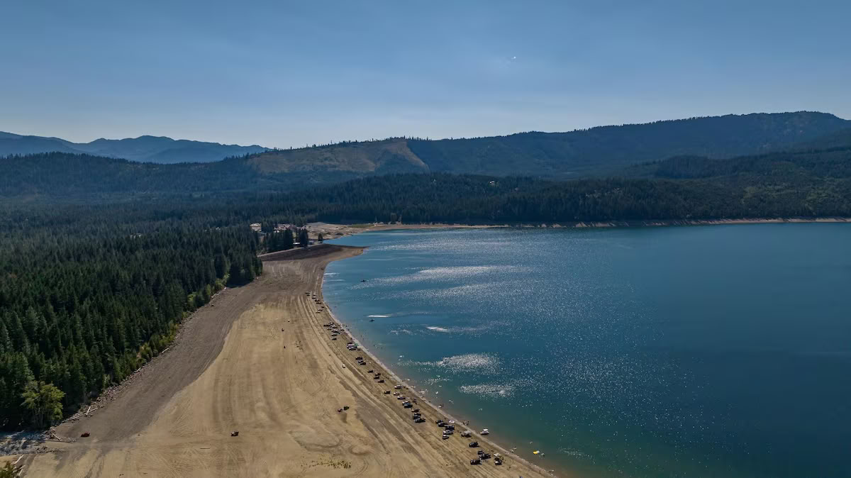 Yoga-, vandrings- och pickleballretreat vid Cascades