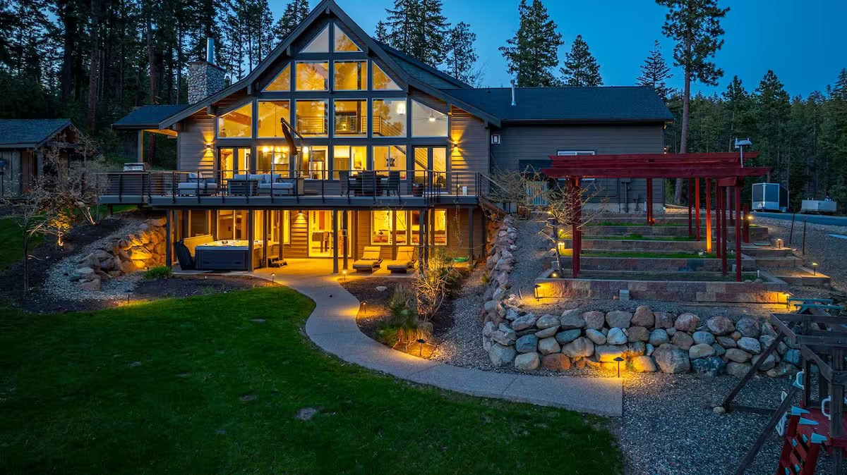 Yoga-, vandrings- och pickleballretreat vid Cascades
