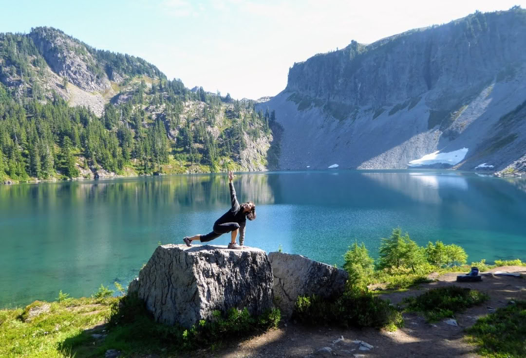 Fridfullt yoga- och vandringsretreat i bergen