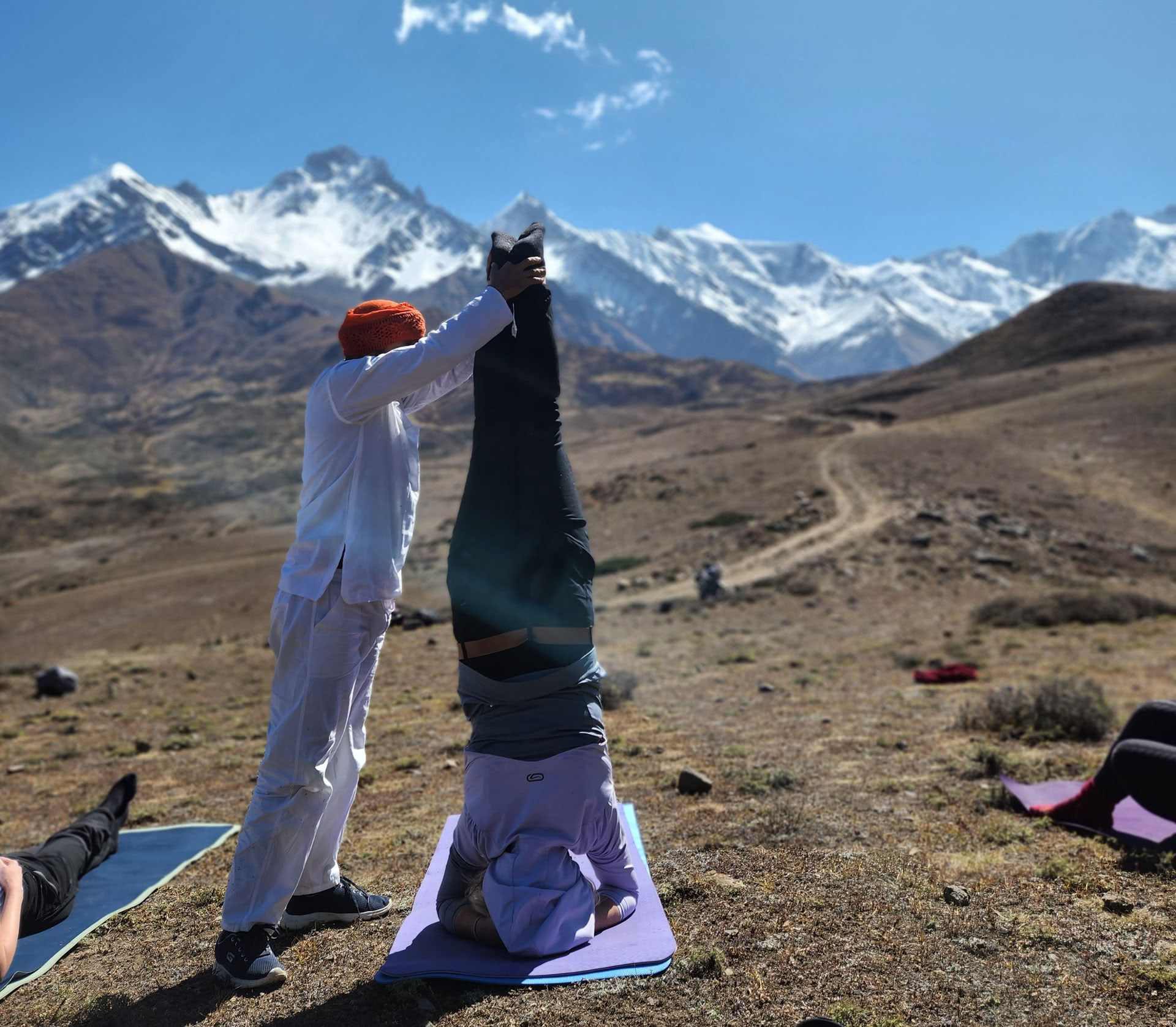 Yoga-vandring & själslig pilgrimsresa till det heliga Mustang