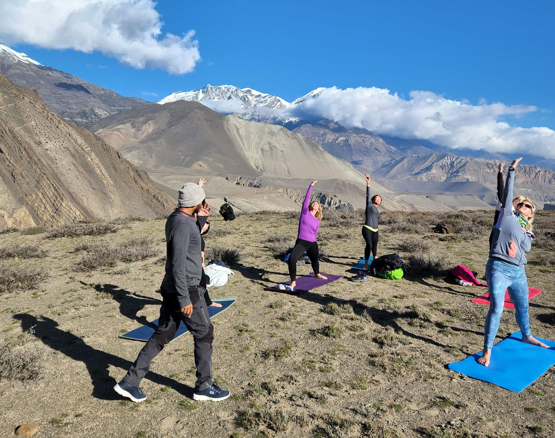 Yoga-vandring & själslig pilgrimsresa till det heliga Mustang