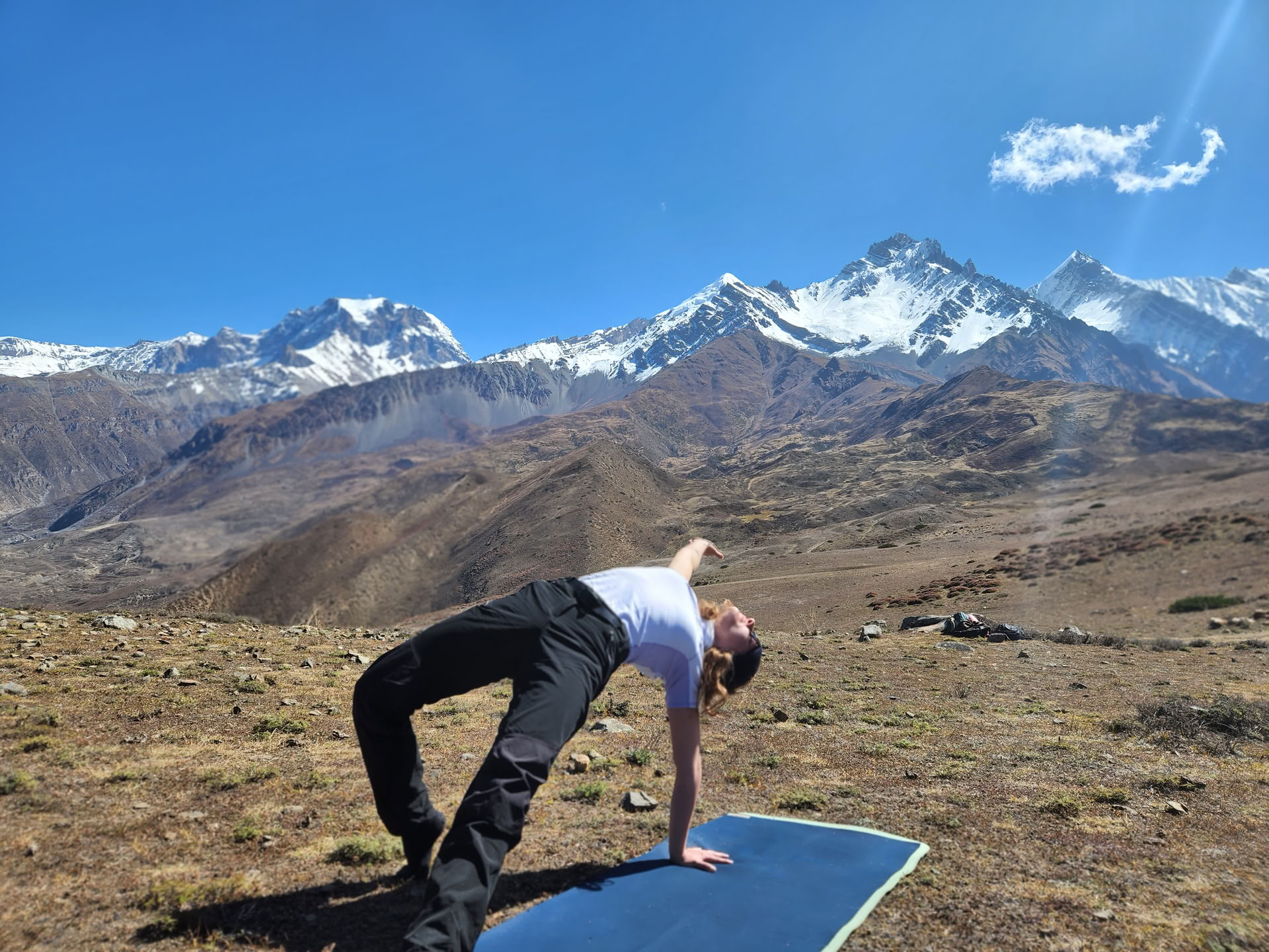 Yoga-vandring & själslig pilgrimsresa till det heliga Mustang