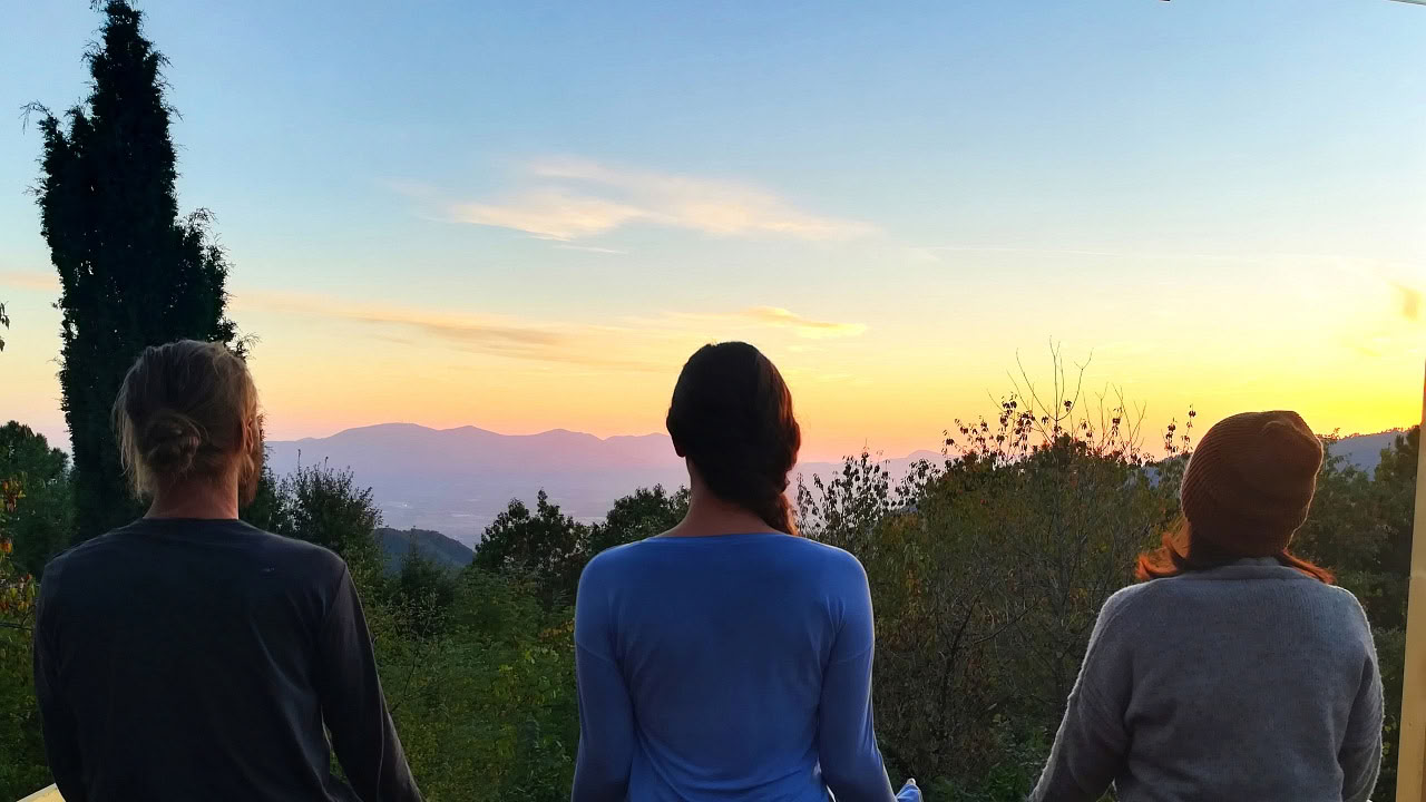 200-timmars RYT · Toscana, Italien · Certifierad av Yoga Alliance