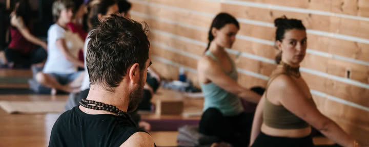Yoga-, tantra- och mantrachantingretreat med Pablo Ferrero. I samarbete med Bárbara Montes.