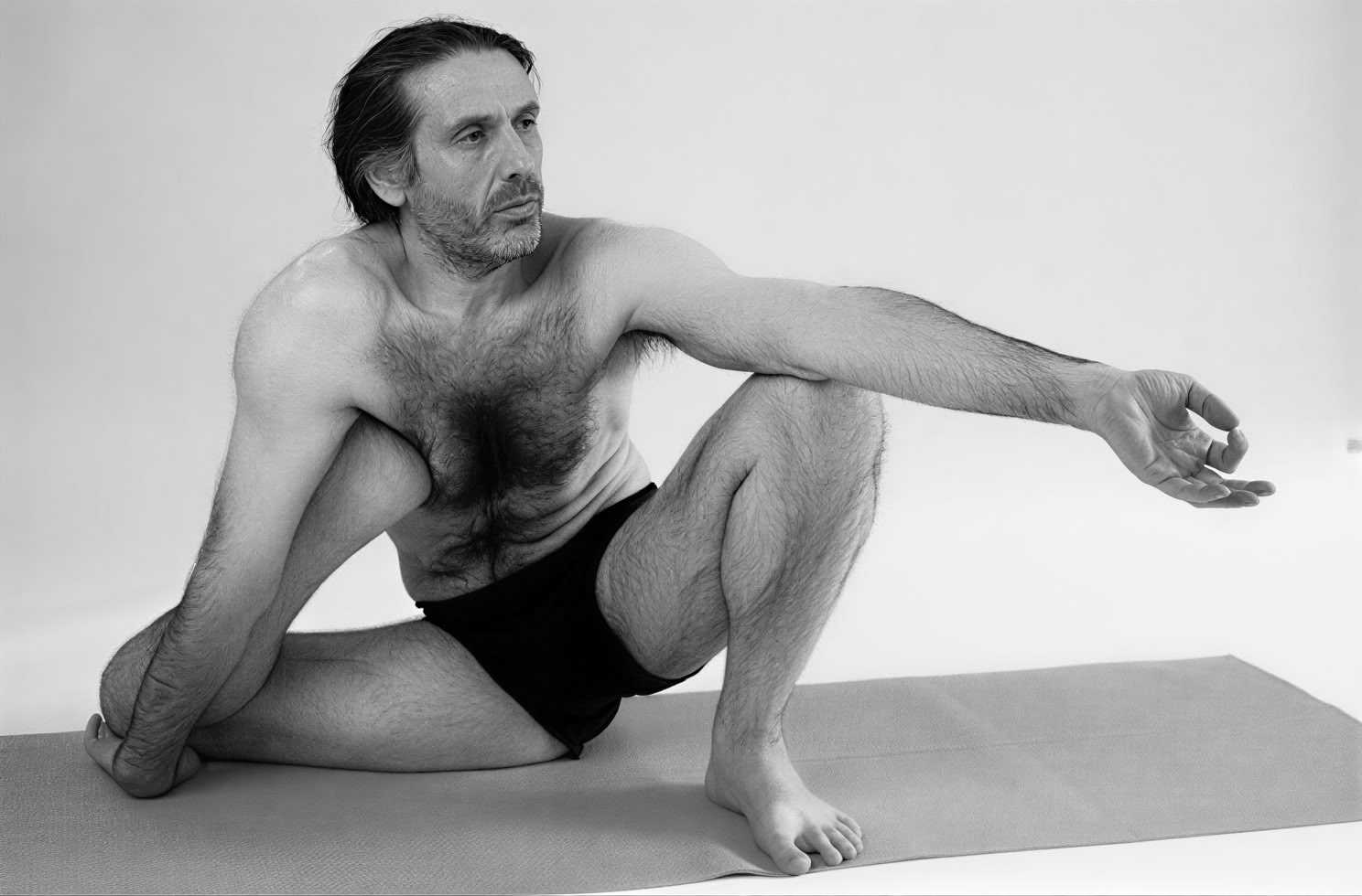 200 timmars yogalärarutbildning nivå I | Iyengar-yoga, hatha – kriya och tantra-yoga
