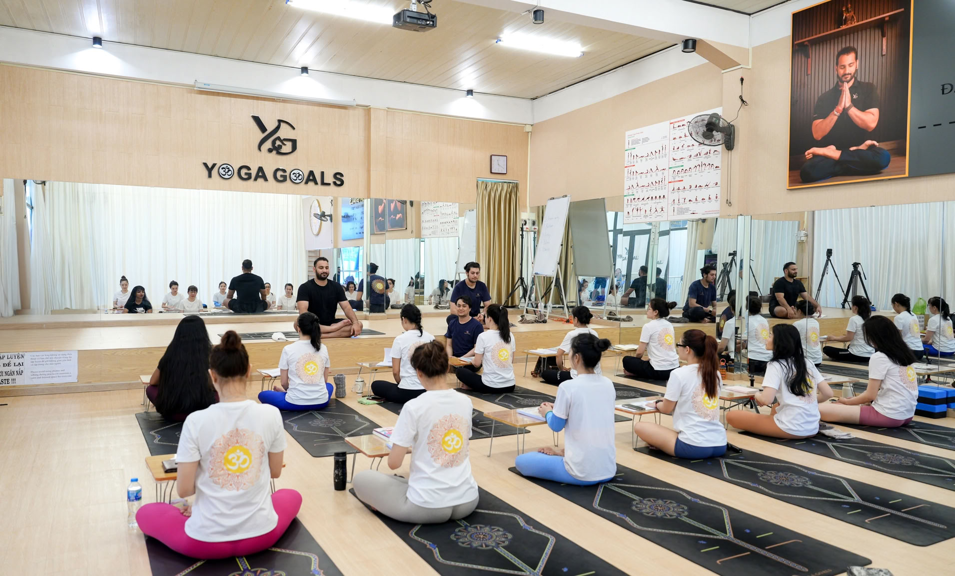500-timmars yogalärarutbildning i Ho Chi Minh-staden