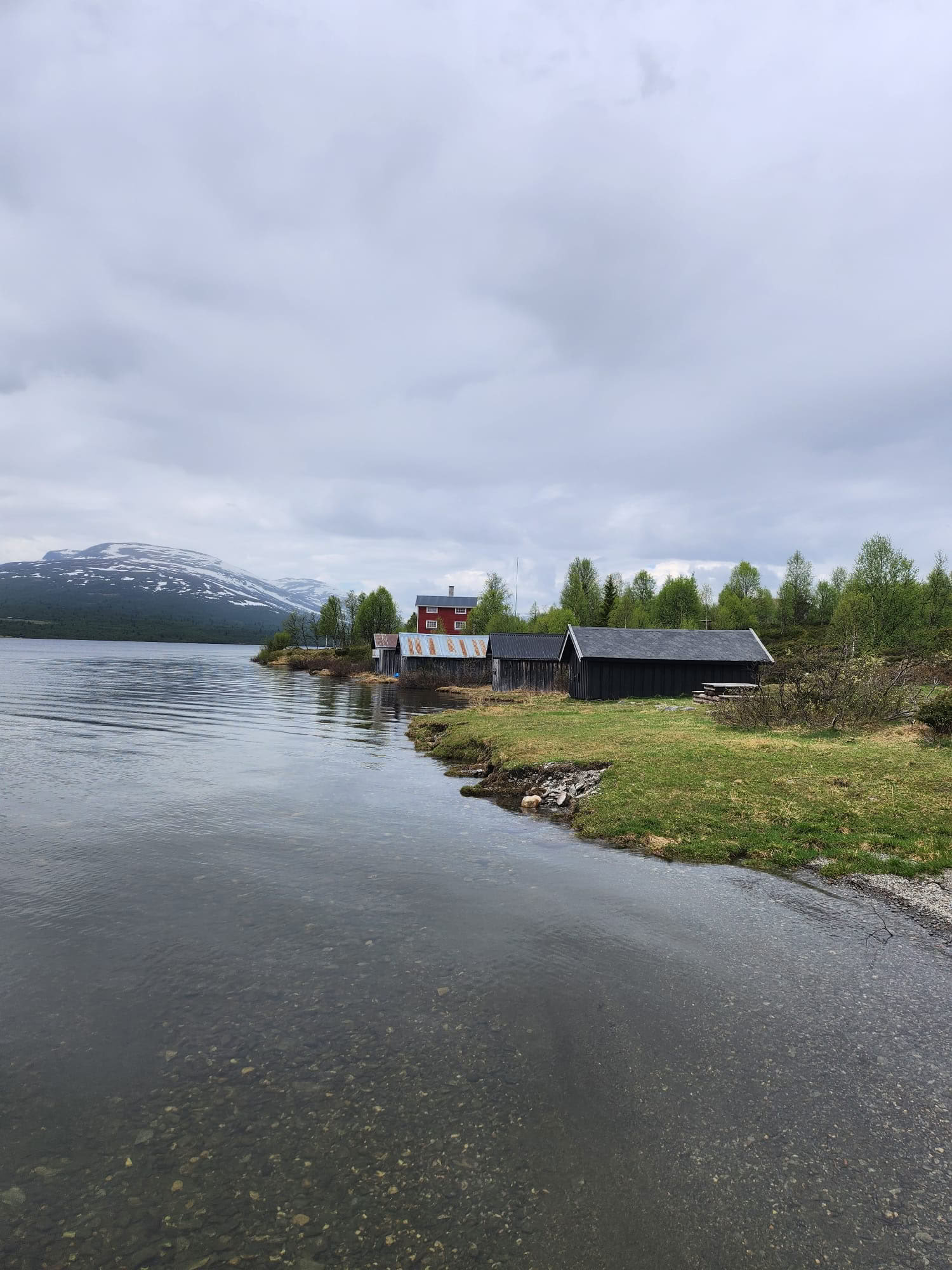 Höstens andetag: en återhämtande yogaretreat för stresslindring