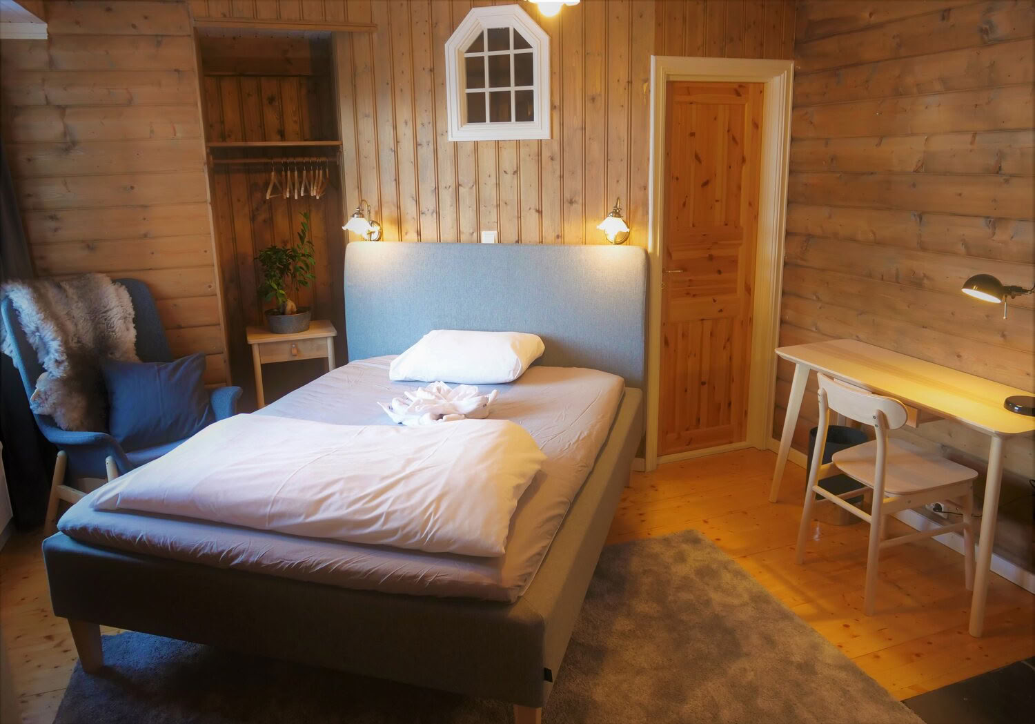 Höstens andetag: en återhämtande yogaretreat för stresslindring