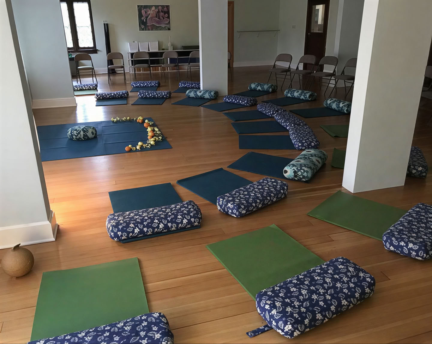 Kom till vårens yogaretreat vid vattnet