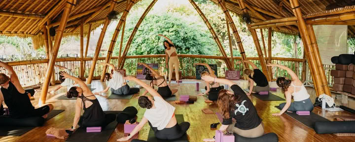 200-timmars yogalärarutbildning (YTT) på Bali