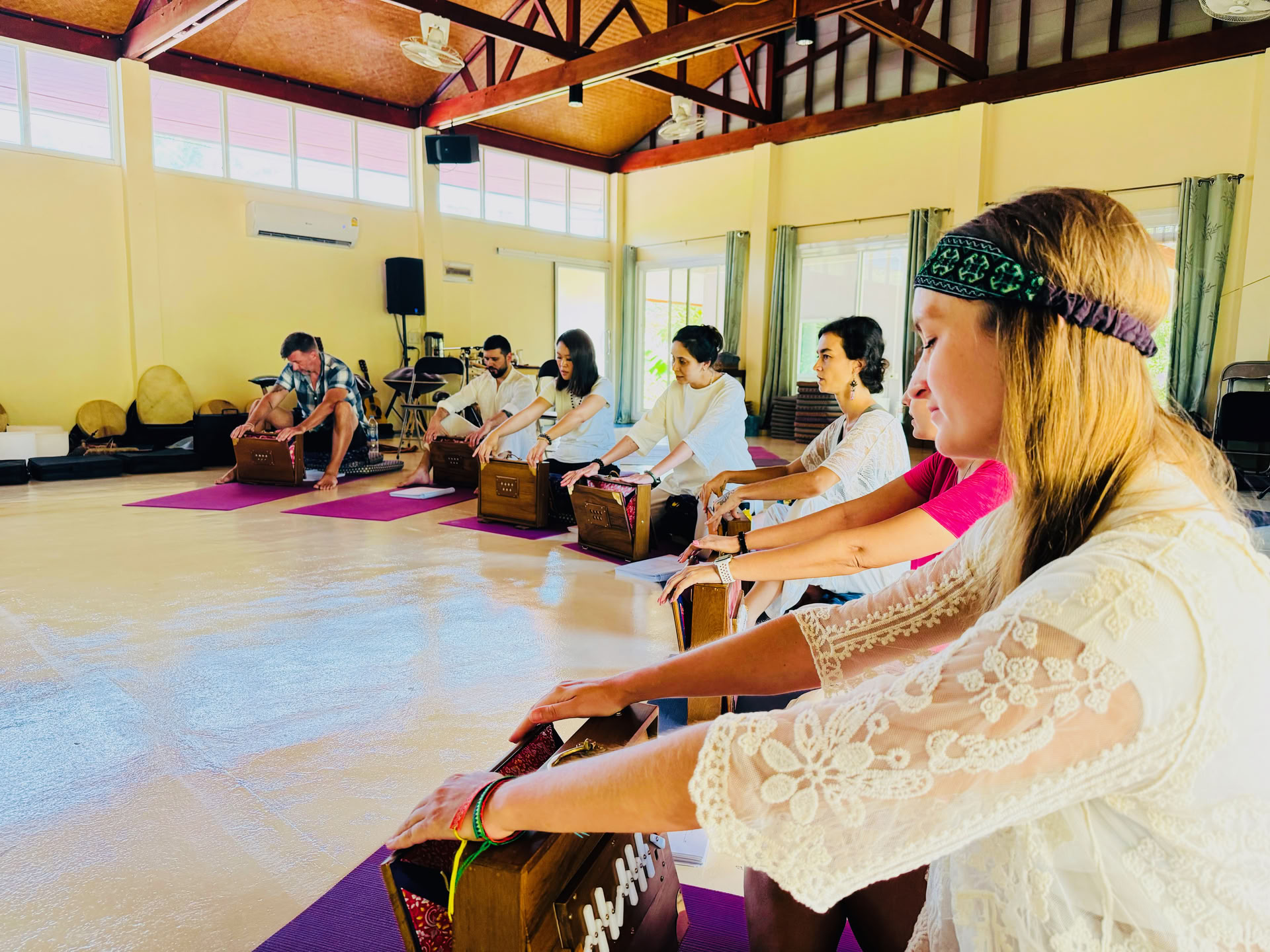 50-timmars intensiv utbildning i sound healing (nivå 1)