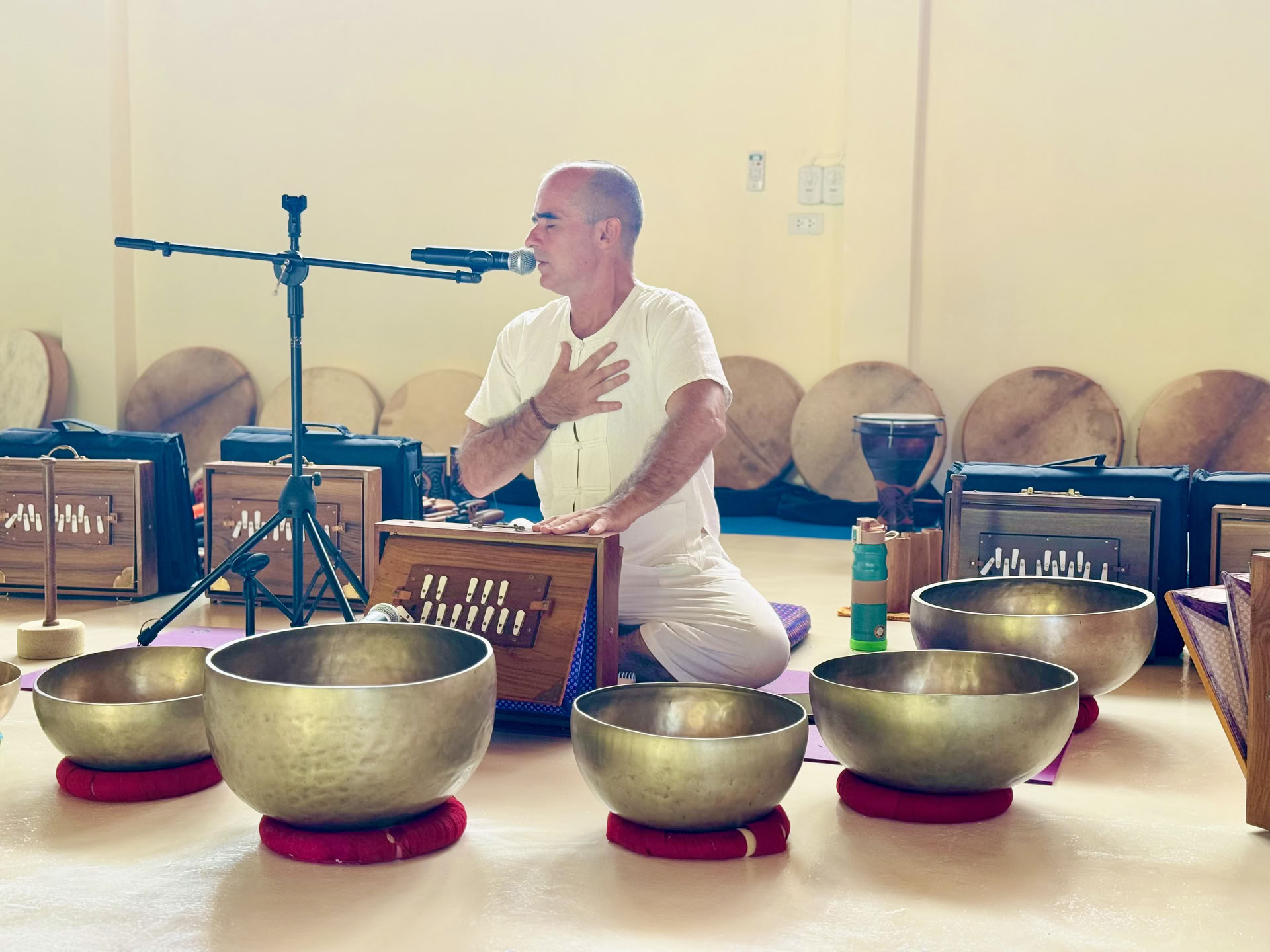 50-timmars intensiv utbildning i sound healing (nivå 1)