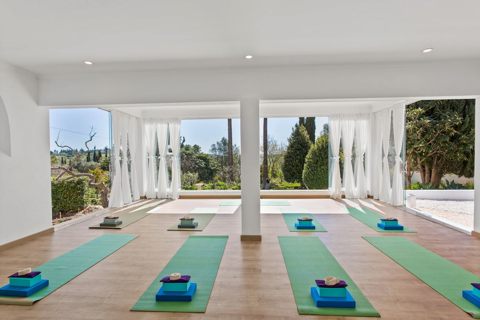 Yoga- och surfretreat för kvinnor בלבד
