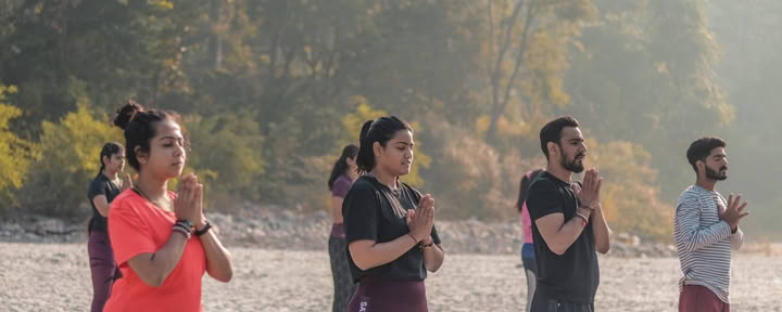 14 dagars yogaretreat i Rishikesh