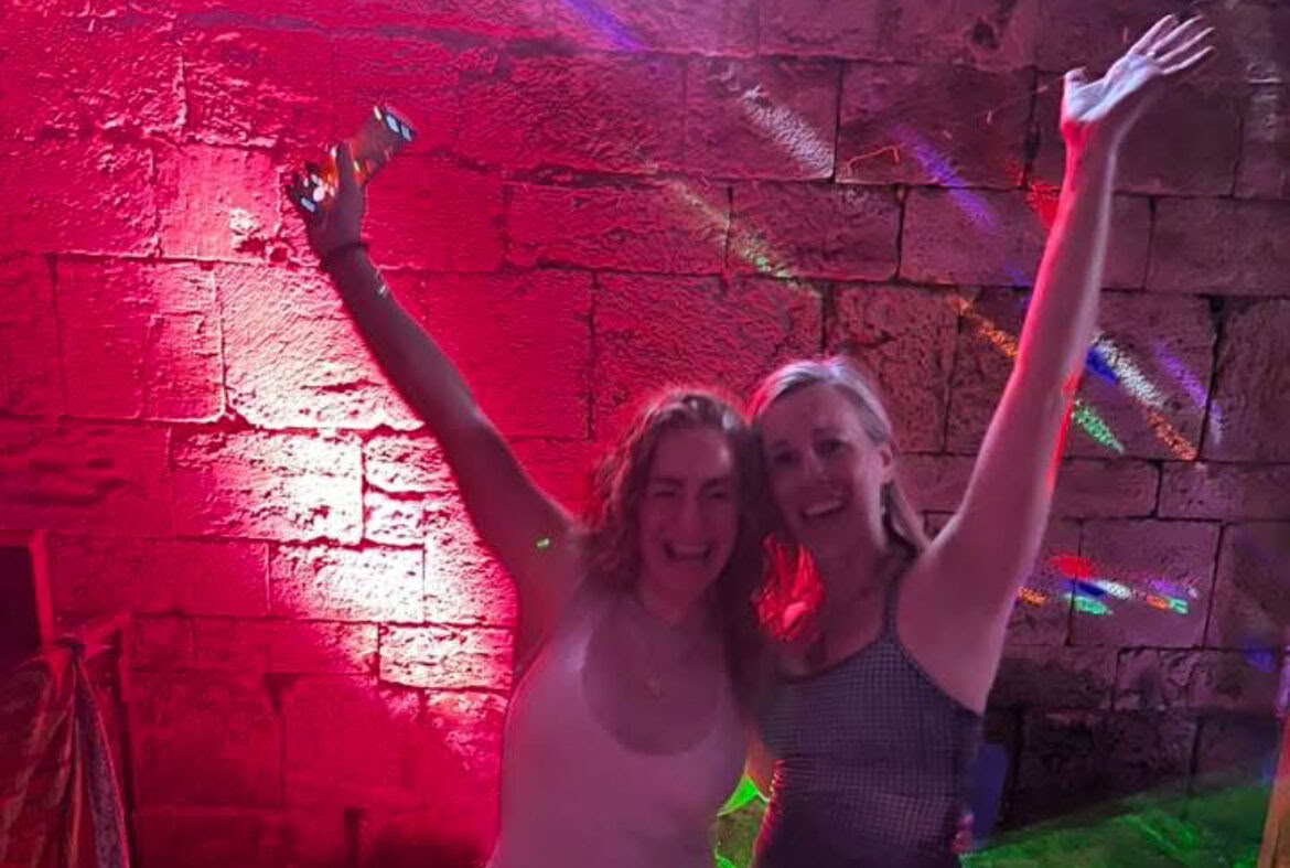 Självläknande yoga- och nykter rave-retreatfestival