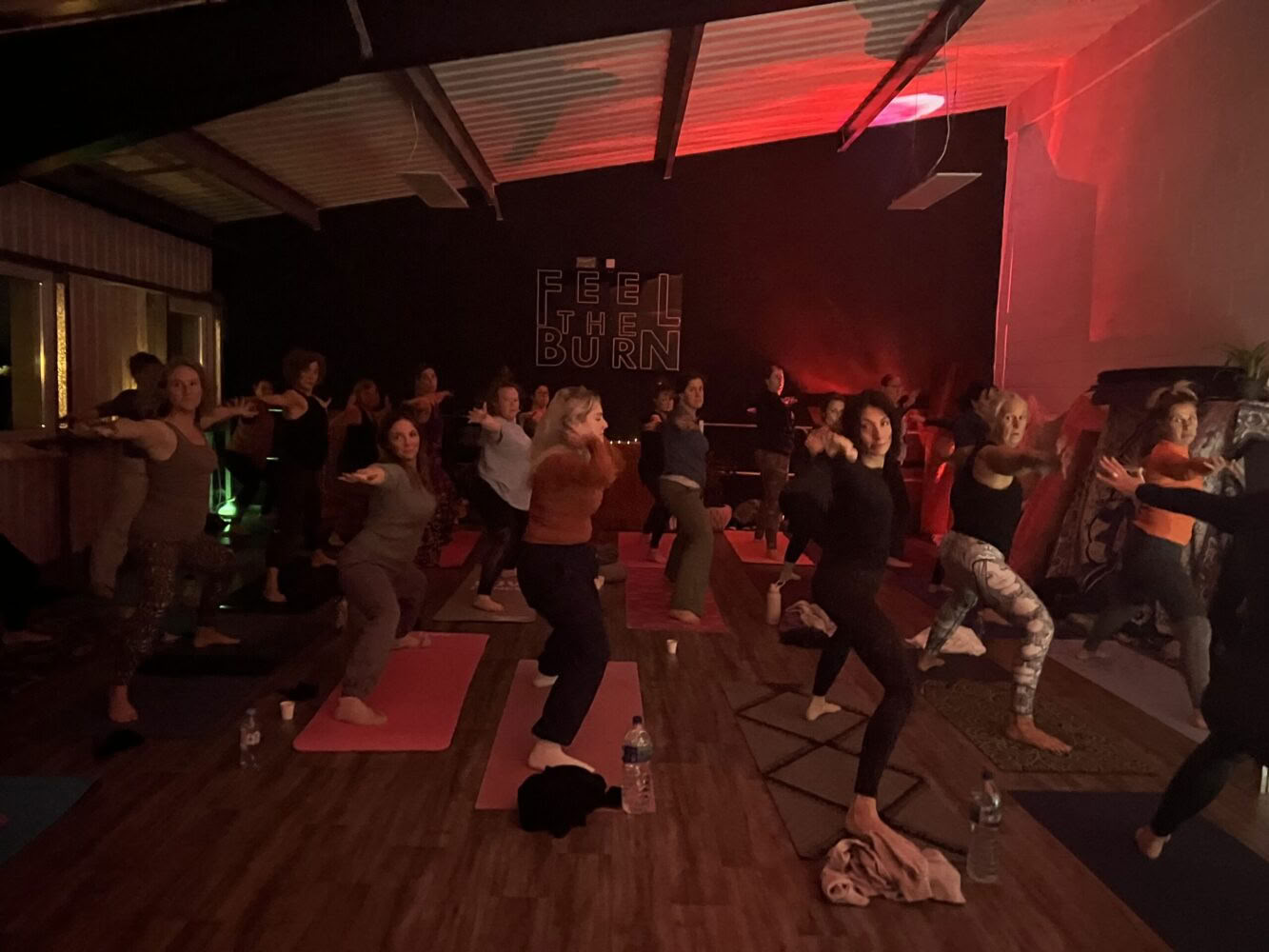 Självläknande yoga- och nykter rave-retreatfestival