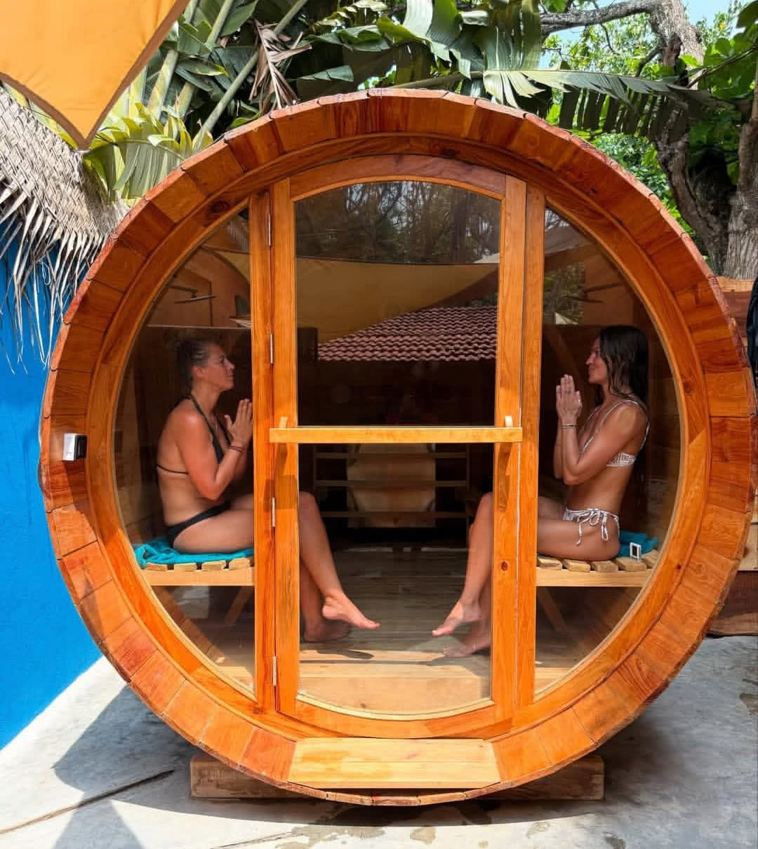 Loka Retreats - Yoga, surf och äventyr