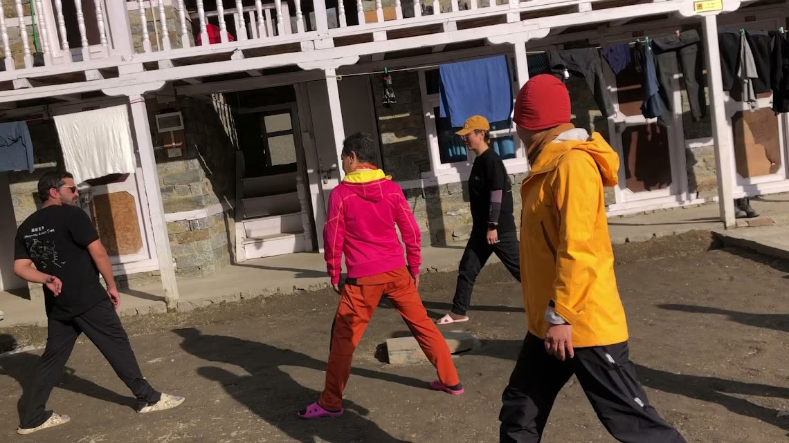 Yoga- och trekkingresa i Langtangdalen i Nepal