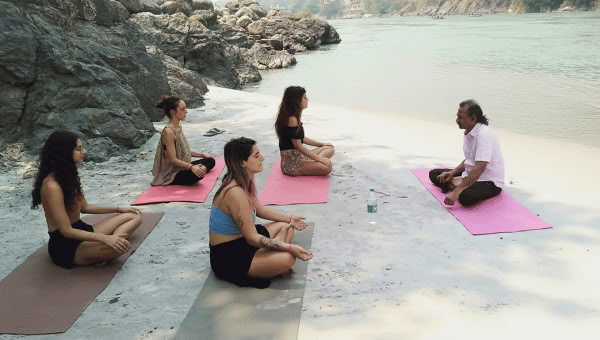 21-dagars kurs i alternativ terapi i Rishikesh