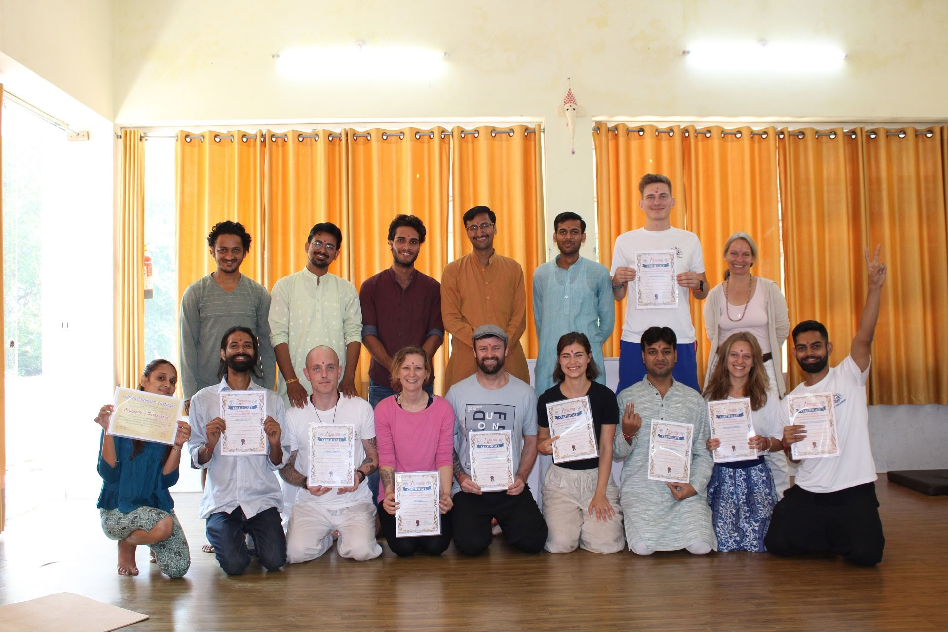 Yogakurs för nybörjare i Rishikesh, Indien