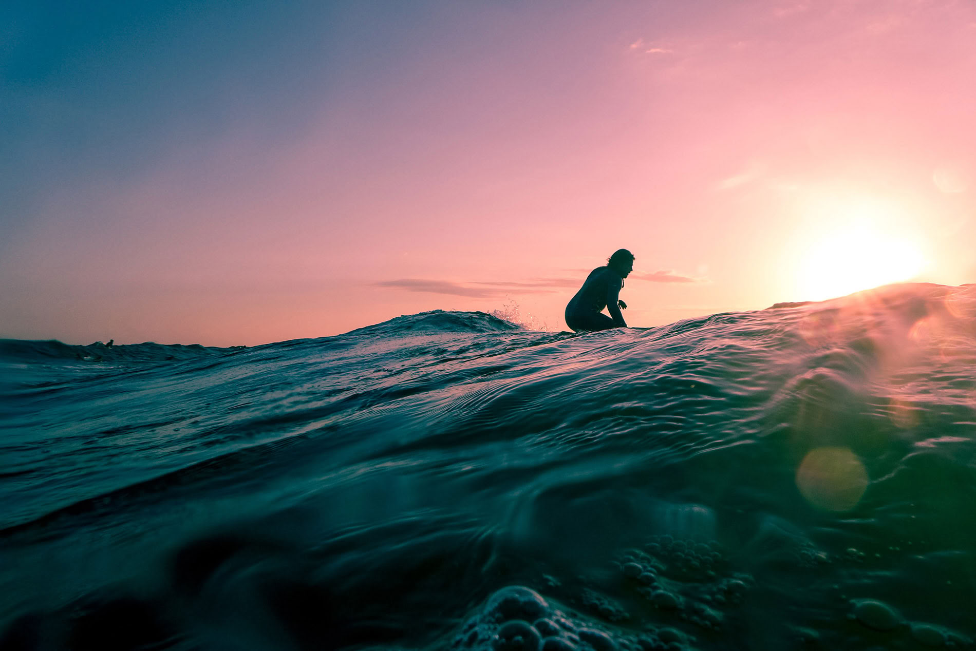 Rör dig som vatten: yoga-, pilates- och surfreträtt