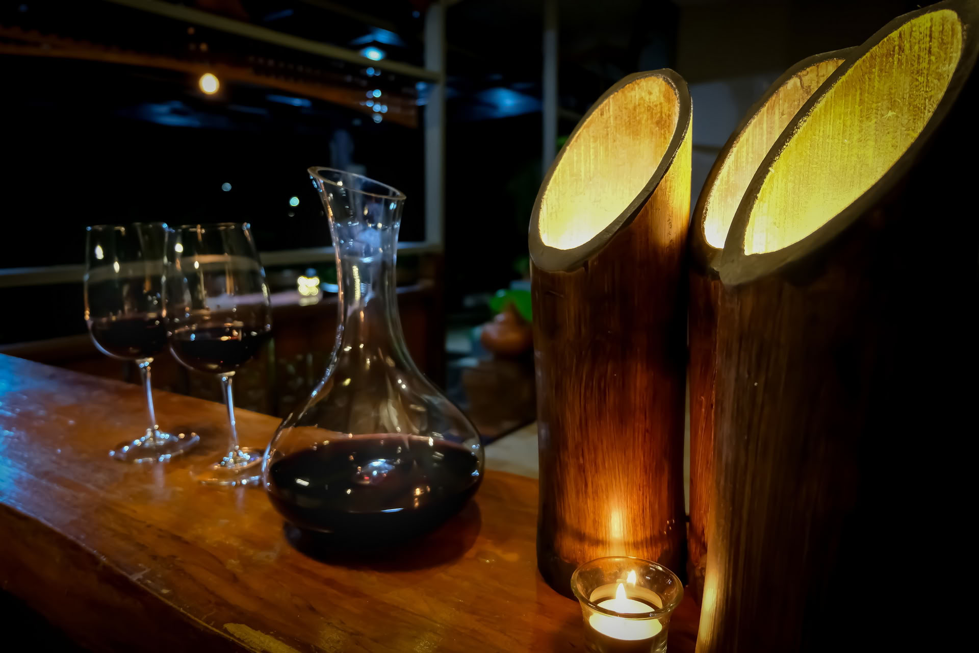 En skål för välmåendet – yoga och vin