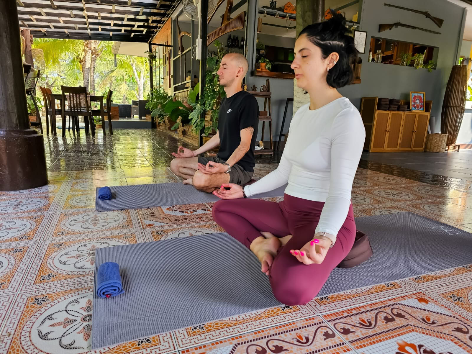 En natt exklusiv yoga- och vinresa
