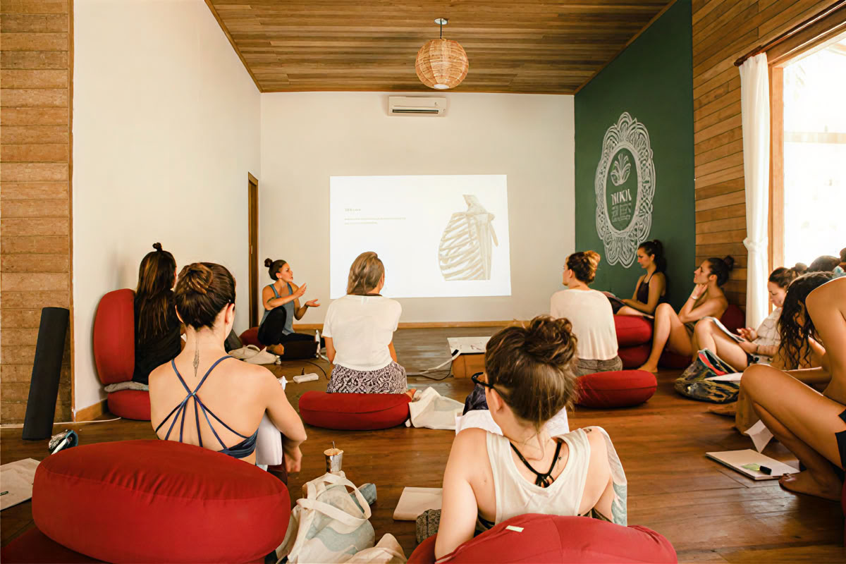 50-timmars Vinyasa-sekvenserings-YTT