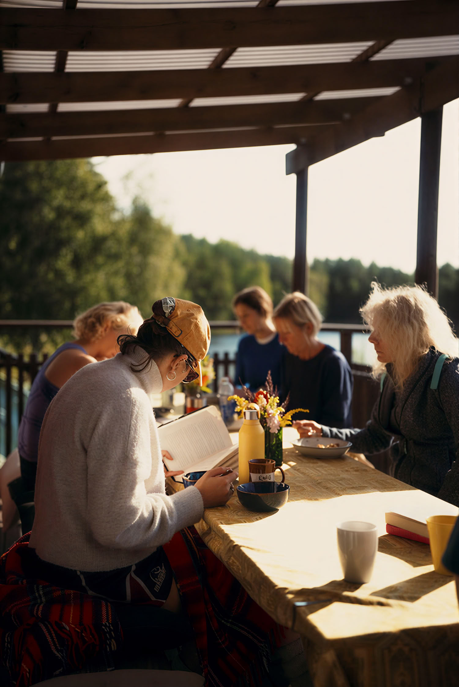 Vild svensk yoga-retreat: Vila och återförvilda dig i den svenska skogen