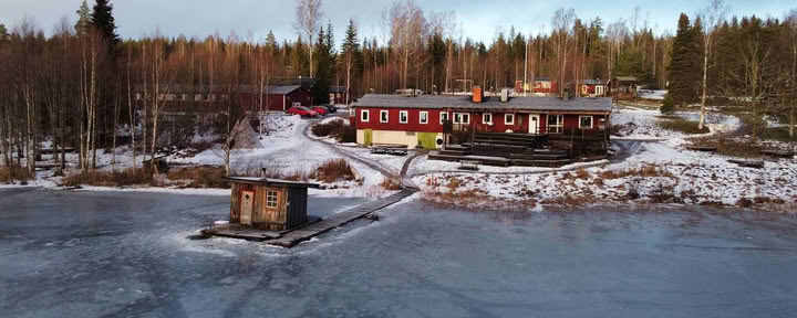 Retreat på Skottlands västkust: yoga, vandring, simning och bastu på ett skotskt slott