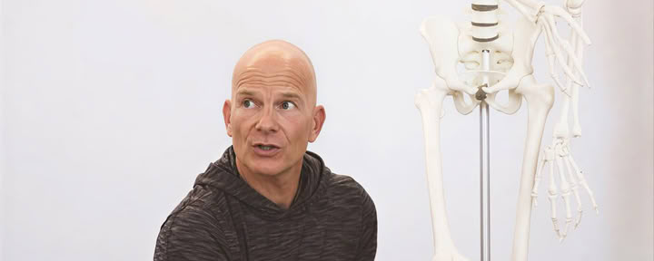 50-timmars yin-yoga- och anatomiutbildning I med Markus Henning Giess