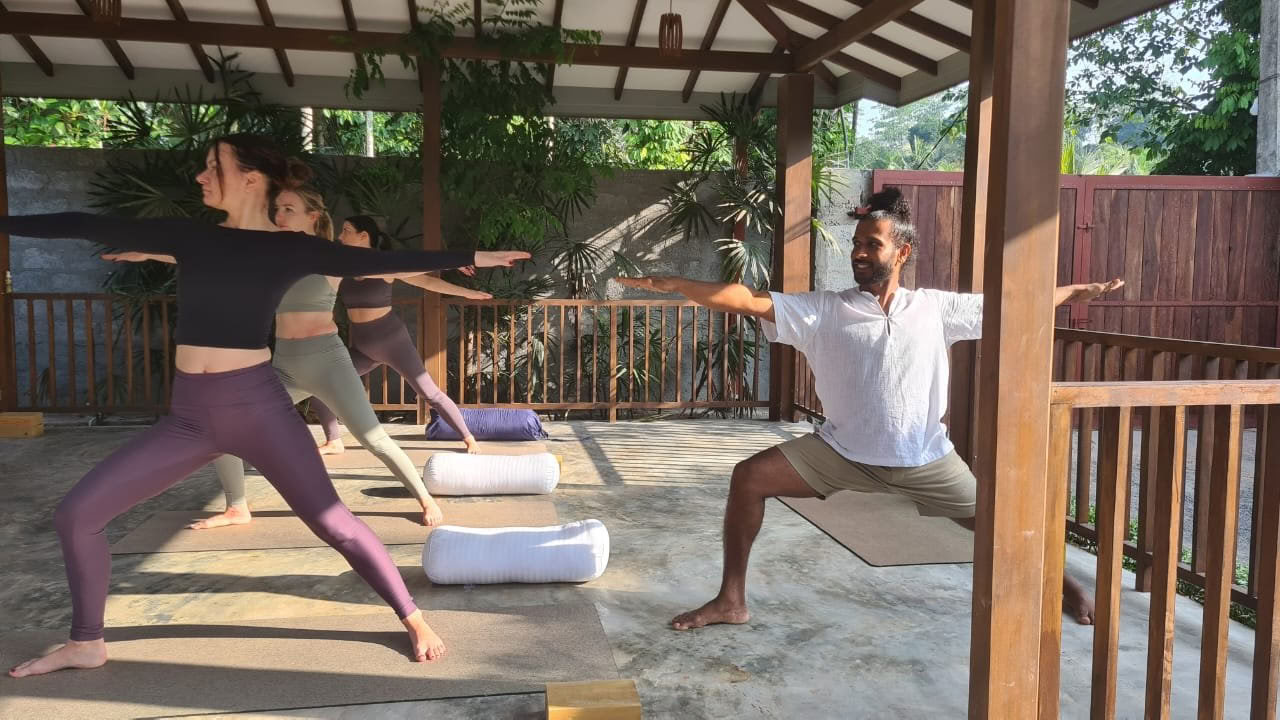 Fördjupa din praktik — 7-dagars yogafördjupning på Yoga Bee Sri Lanka