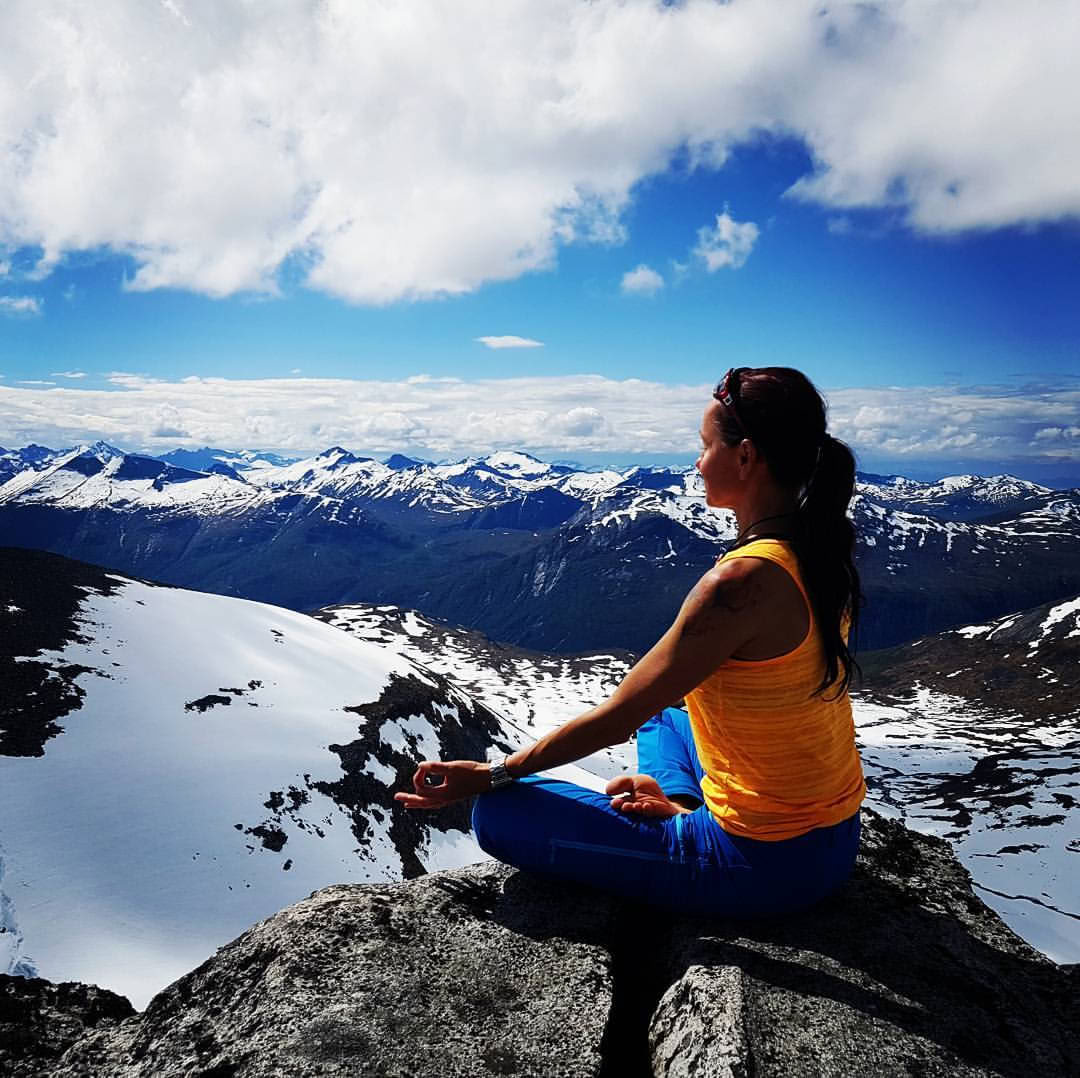 Yoga- och vandringsretreat i Norge – 11.06.2027 för alla kön