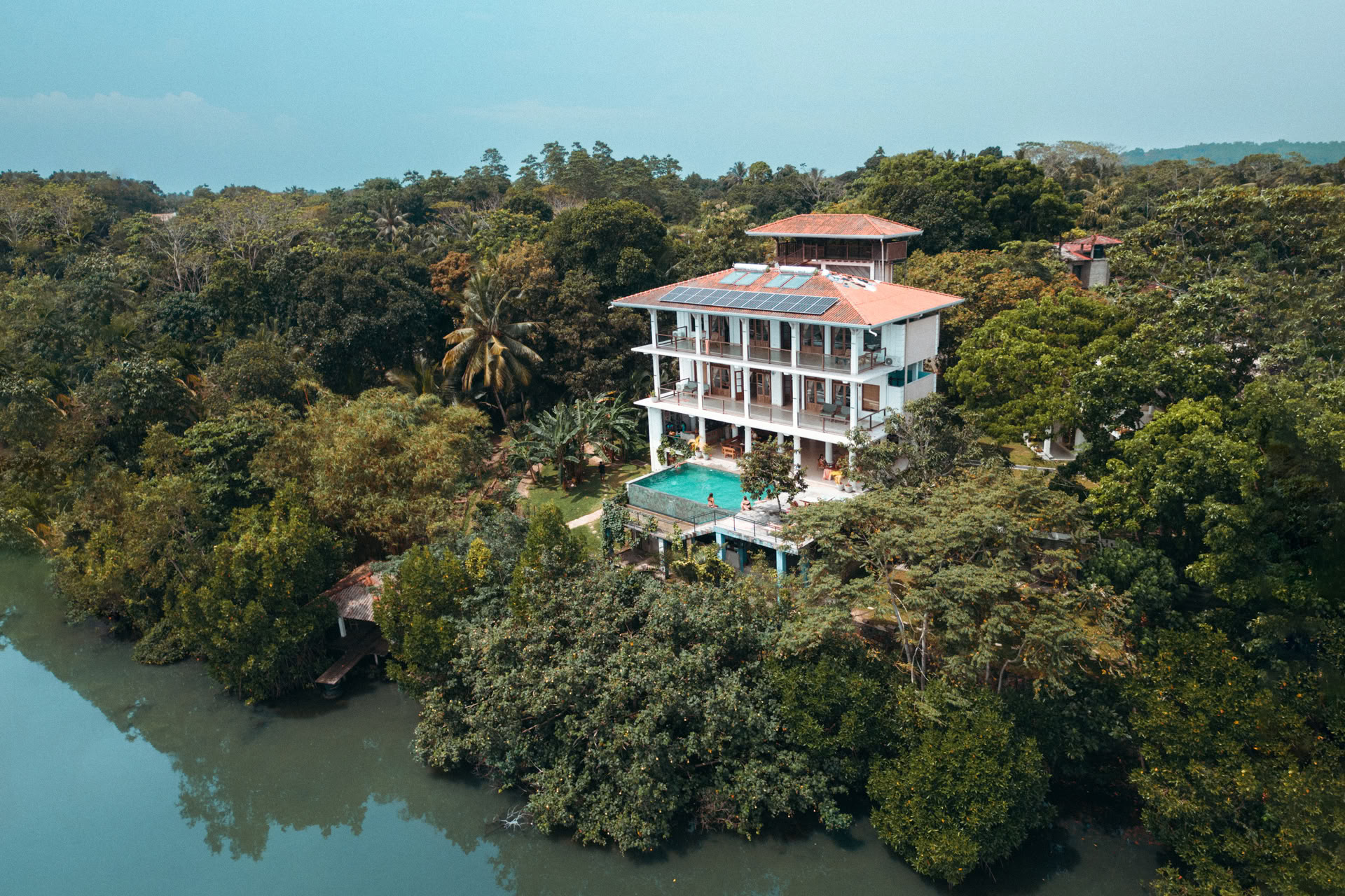 Surf- och yogaäventyr i Sri Lanka