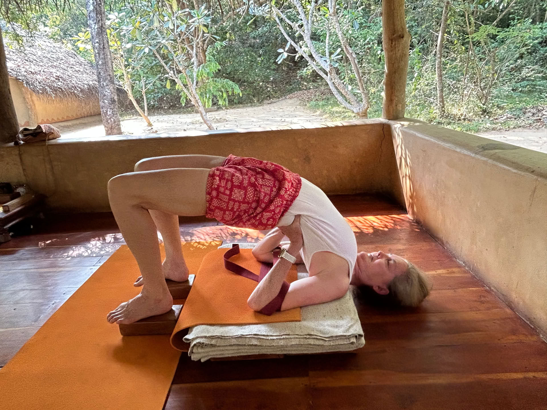Georgia Marnham - Iyengar-yoga