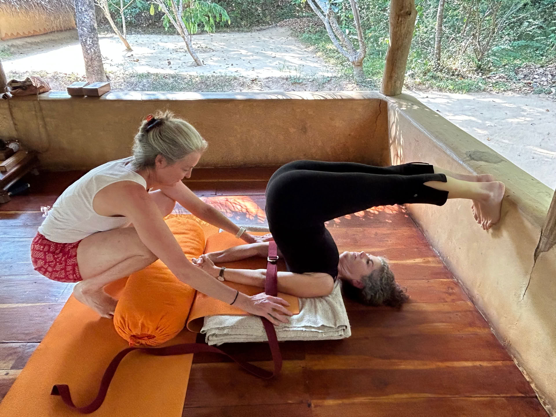 Georgia Marnham - Iyengar-yoga