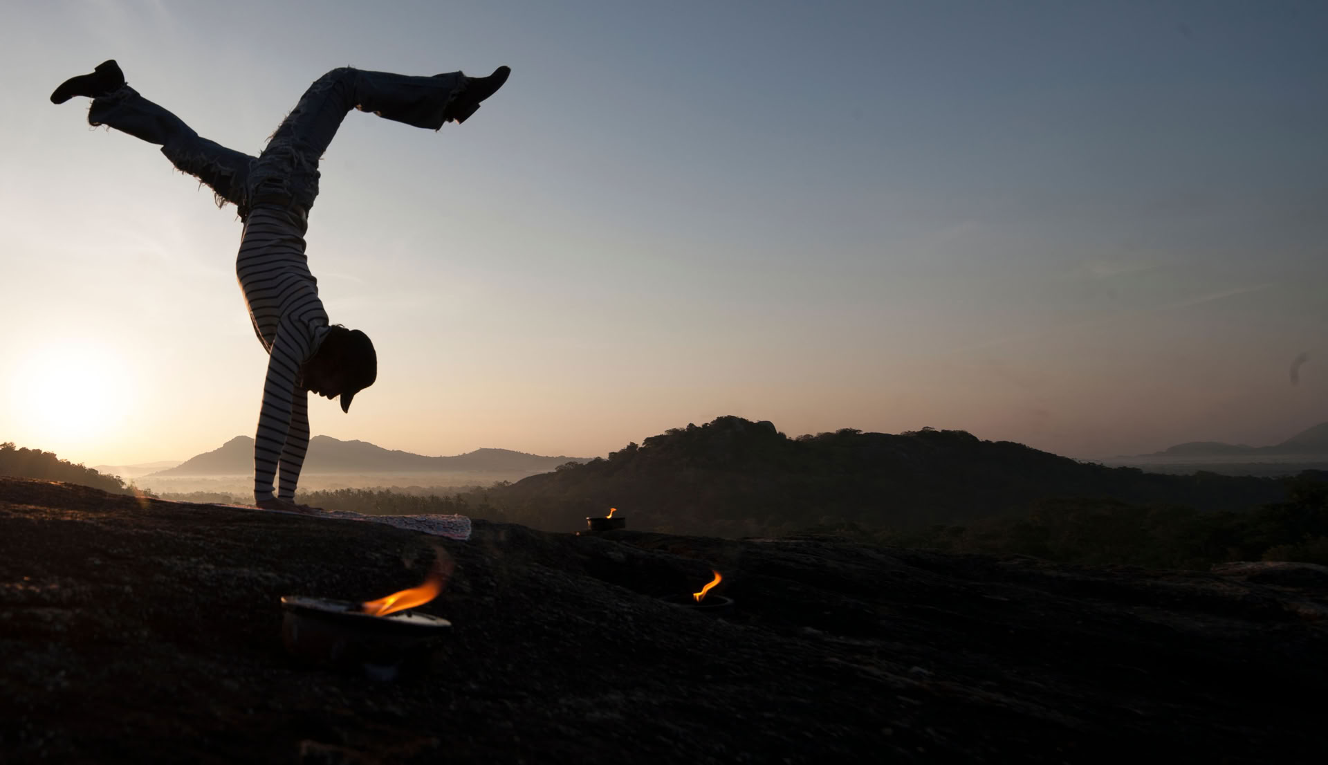 Mika de Brito - Vinyasa Krama Yoga