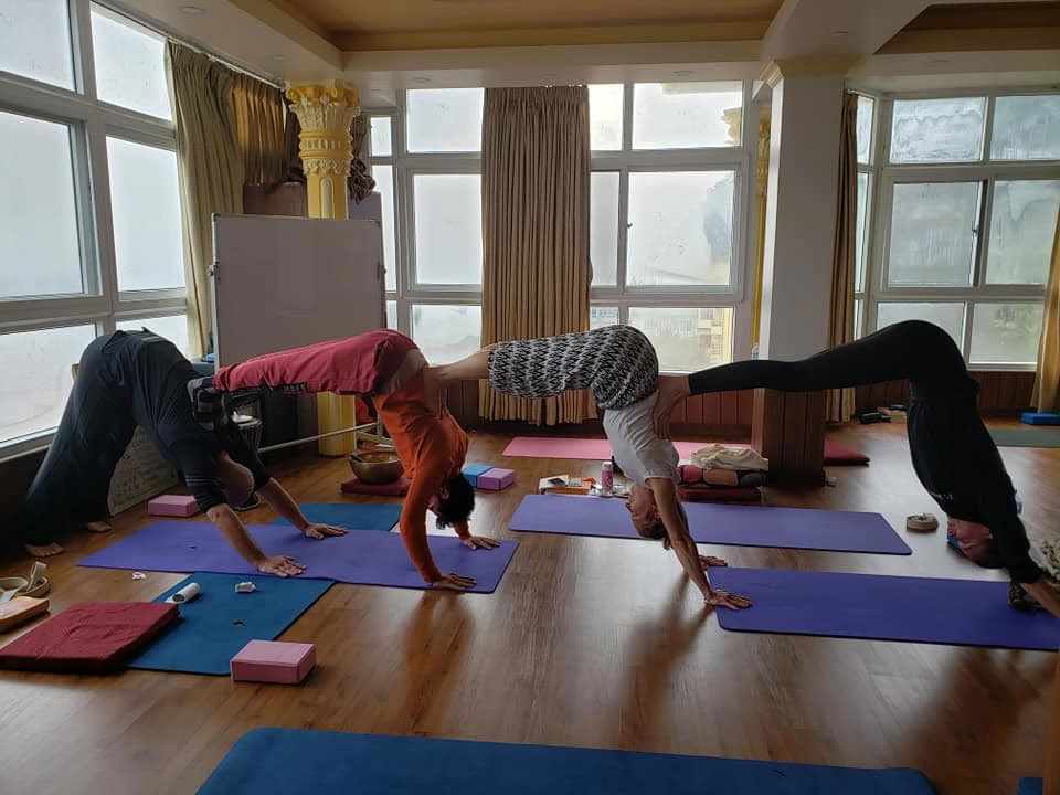 En månads yogaretreat i Nepal