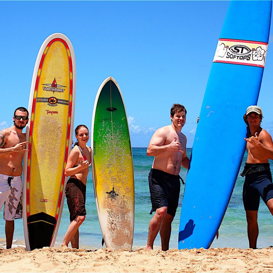 Standard surf- och yogaretreat