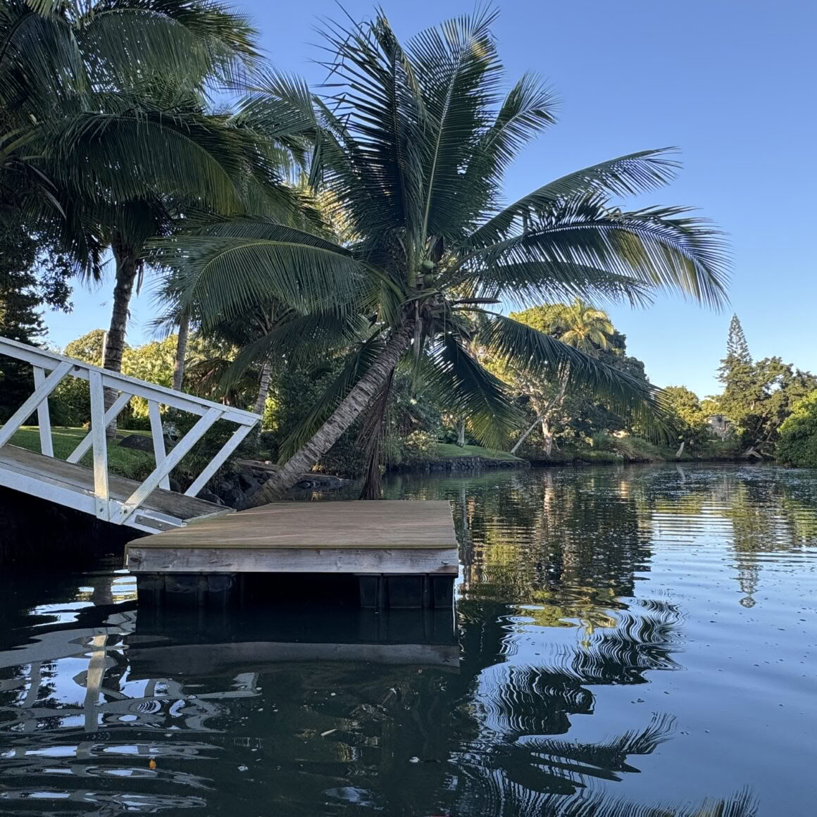 Standard surf- och yogaretreat