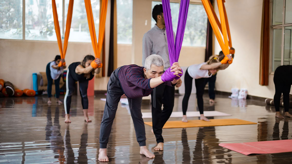 Lärarutbildning i aerial yoga i Rishikesh, Indien
