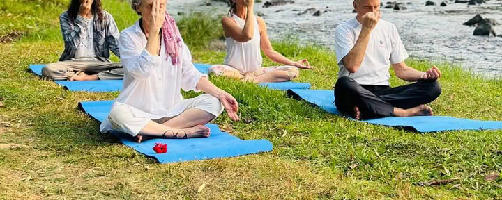 Hatha yoga-retreat med Bhoomaji
