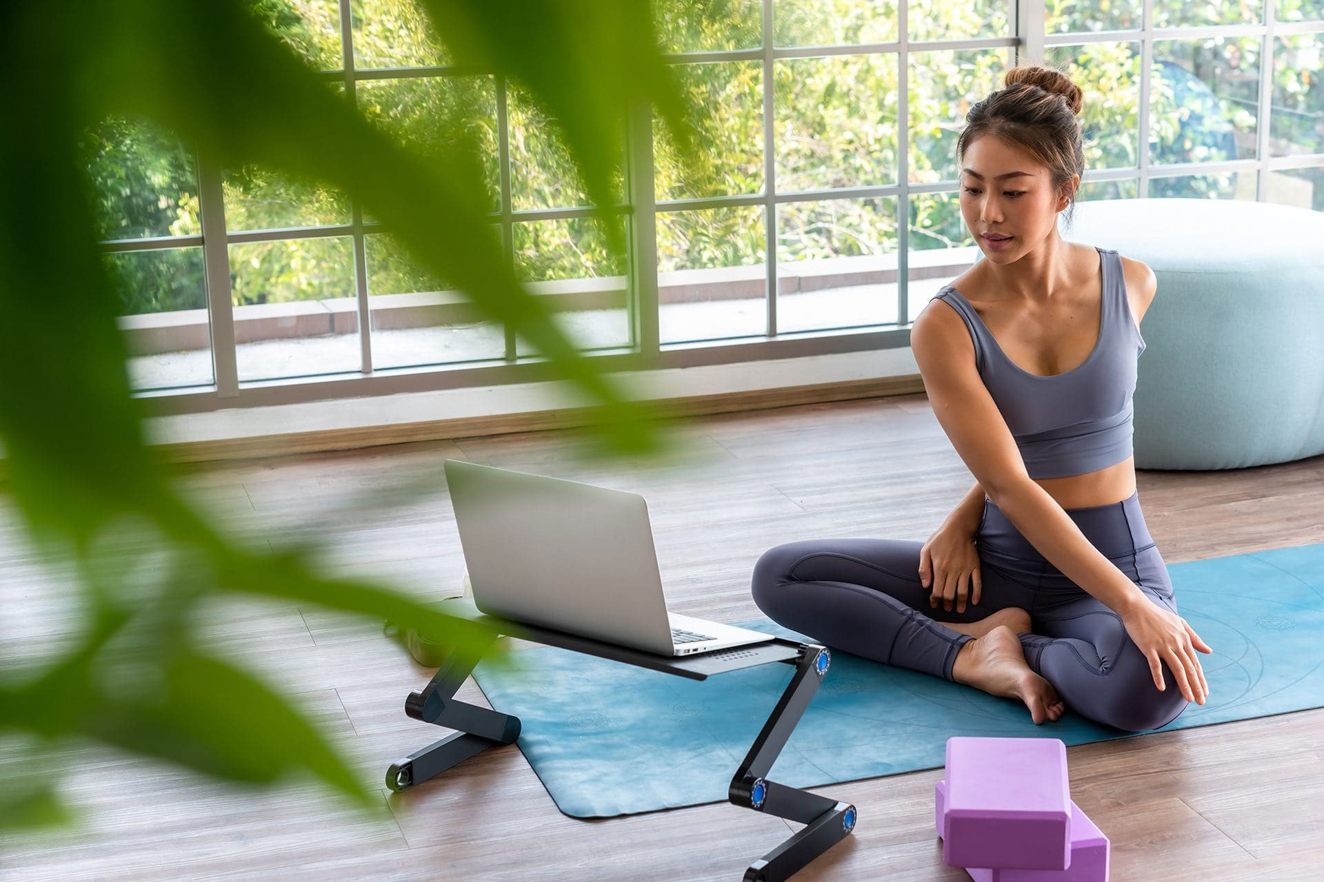 Hybrid 300-timmars utbildning till yogalärare i Vinyasa Flow