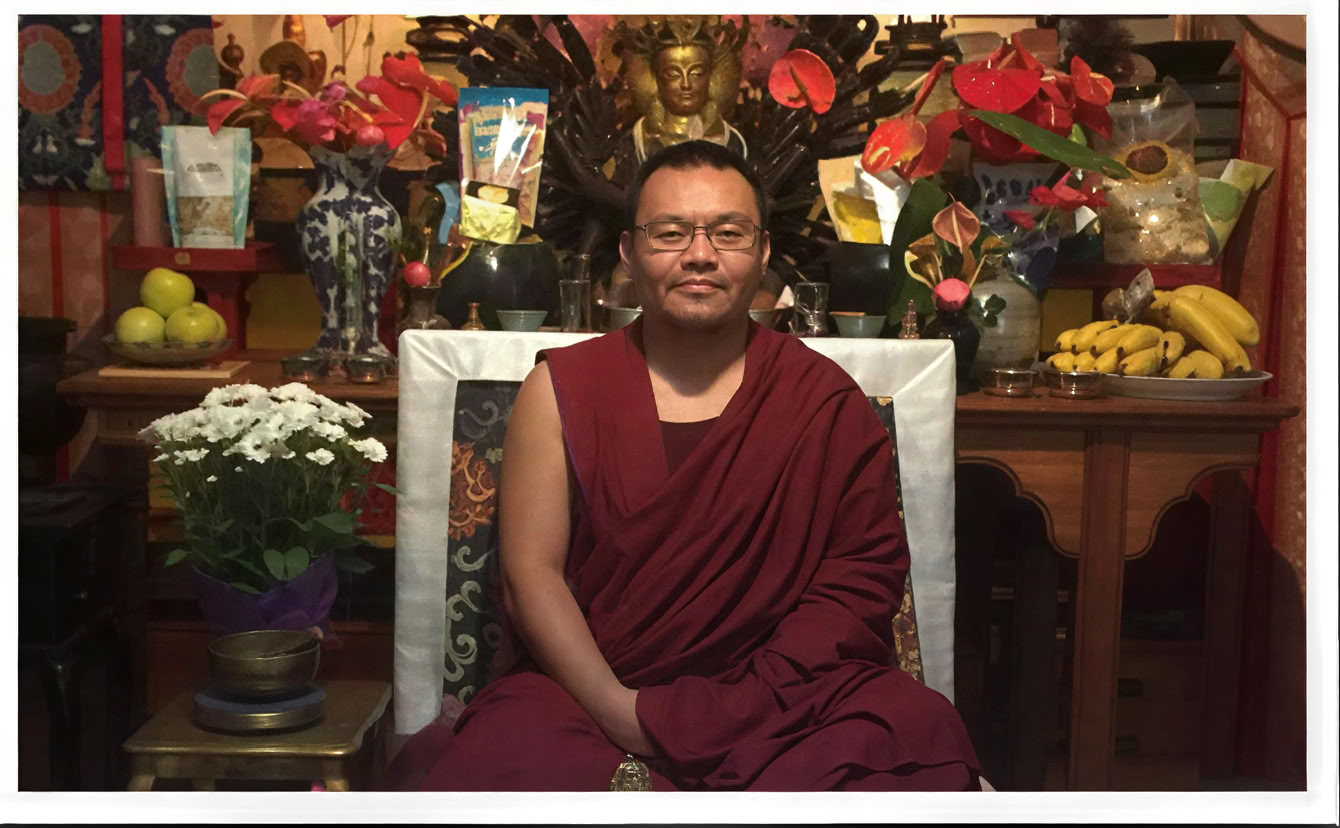 Te och samtal med Nechung Choktrul Rinpoche
