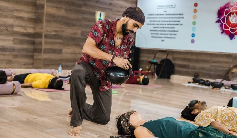 Ljudhealing- och meditationsretreat