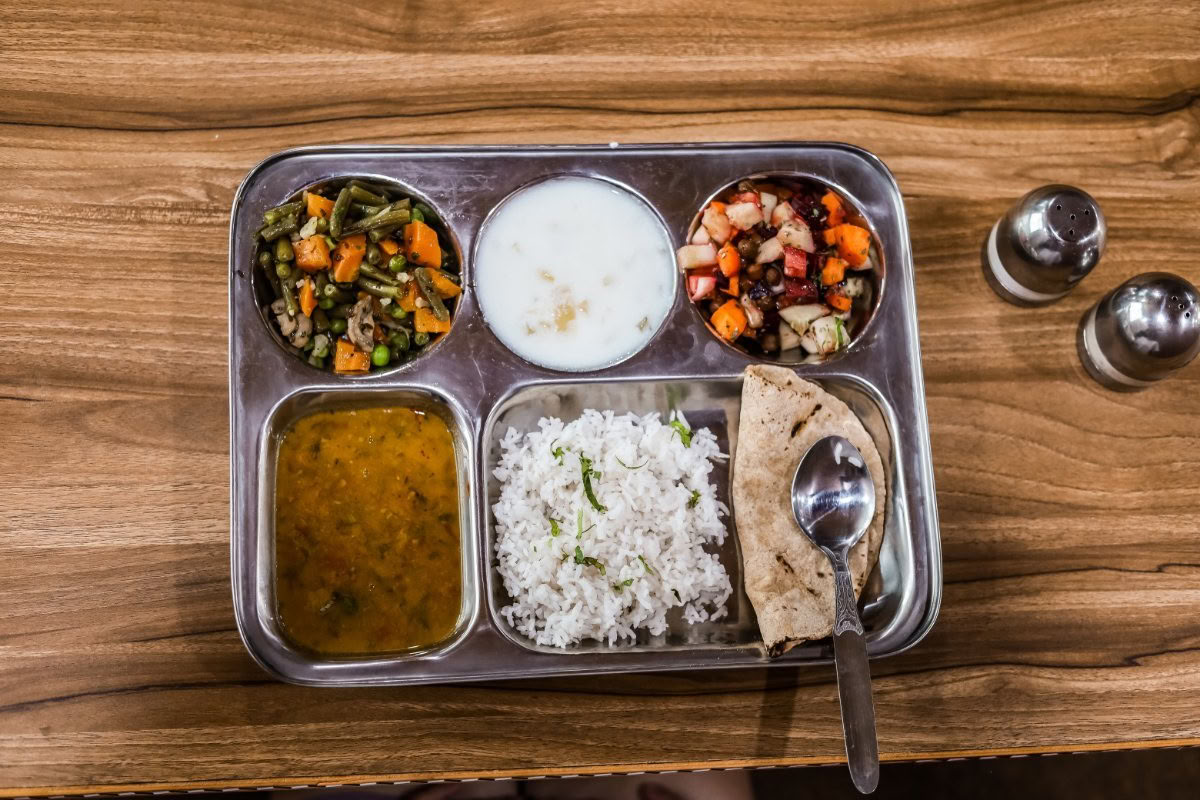 100-timmars utbildningskurs för ljudhealinglärare i Rishikesh