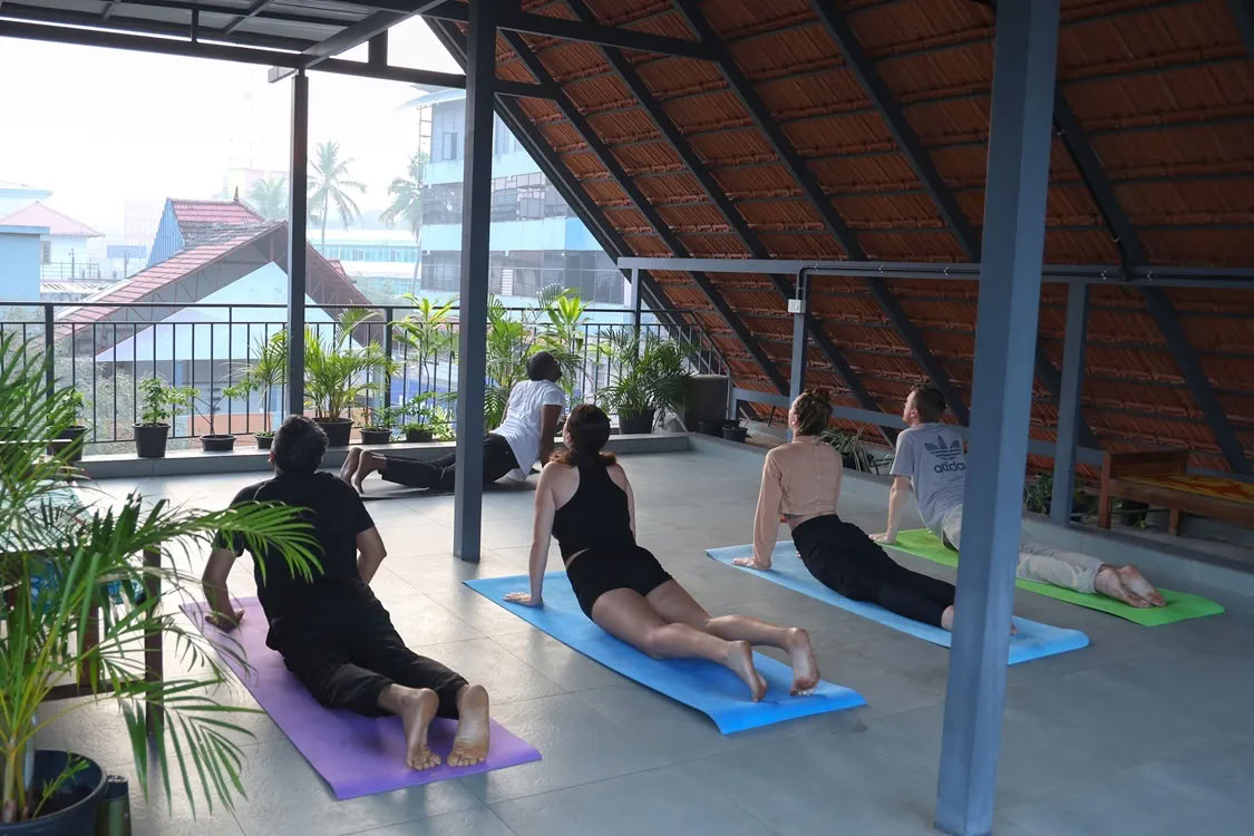 21-dagars Veda Evolve: ayurvedisk yoga, ayurveda-välmående och föryngrande terapi med yogaretreat